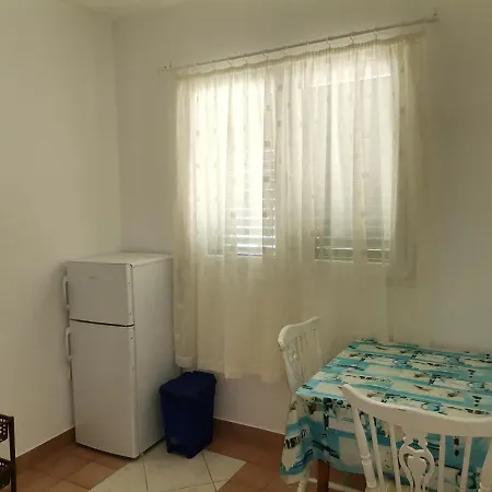 Guest house And Batos 3*