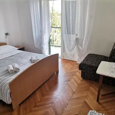Guest house And Batos Zavala