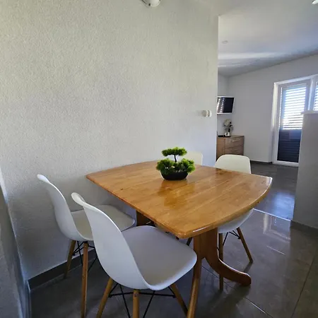 Gostinjska kuća Batos