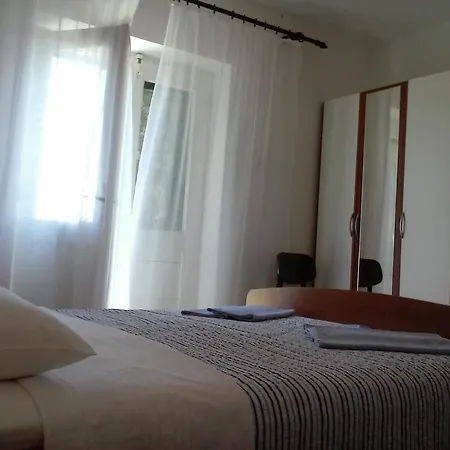Guest house And Batos 3*