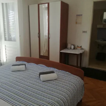 Guest house And Batos 3*