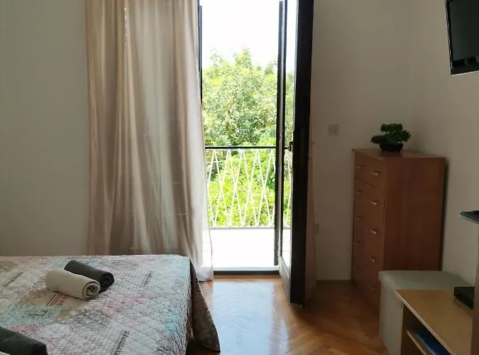 Batos Gostinjska kuća Zavala