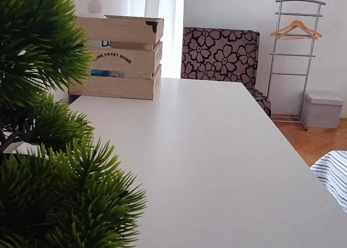Batos Gostinjska kuća 3*