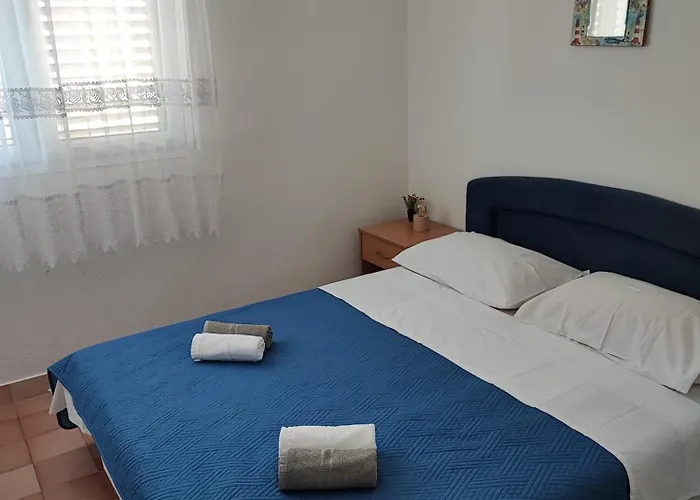 Gostinjska kuća Batos 3*