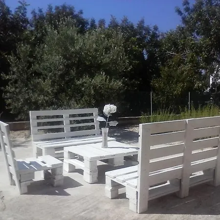 Batos בית הארחה זבלה